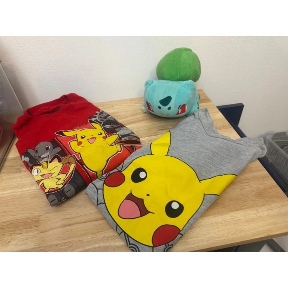 Pokemon Boys Shirt Bundle Pikachu Bulbasaur Plush Red Grey Size Small 2XL 18